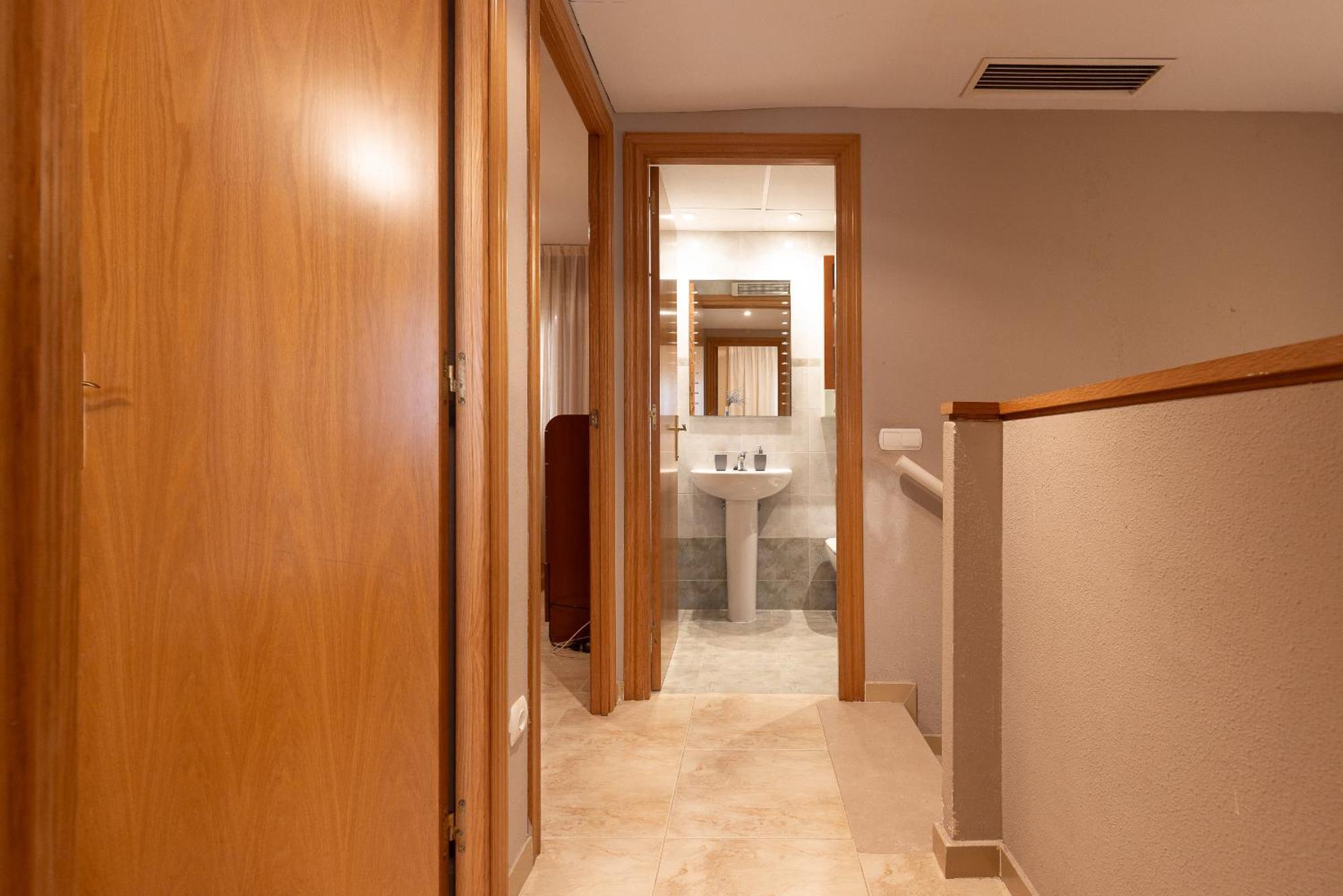 Uhc Golden Pineda Apartments La Pineda Room photo