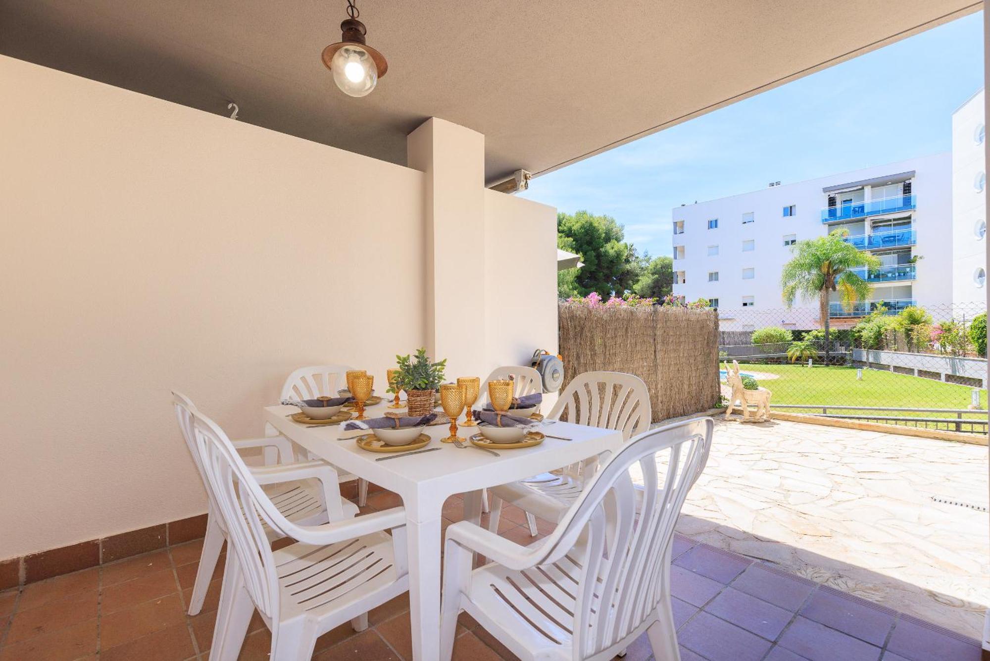 Uhc Golden Pineda Apartments La Pineda Room photo
