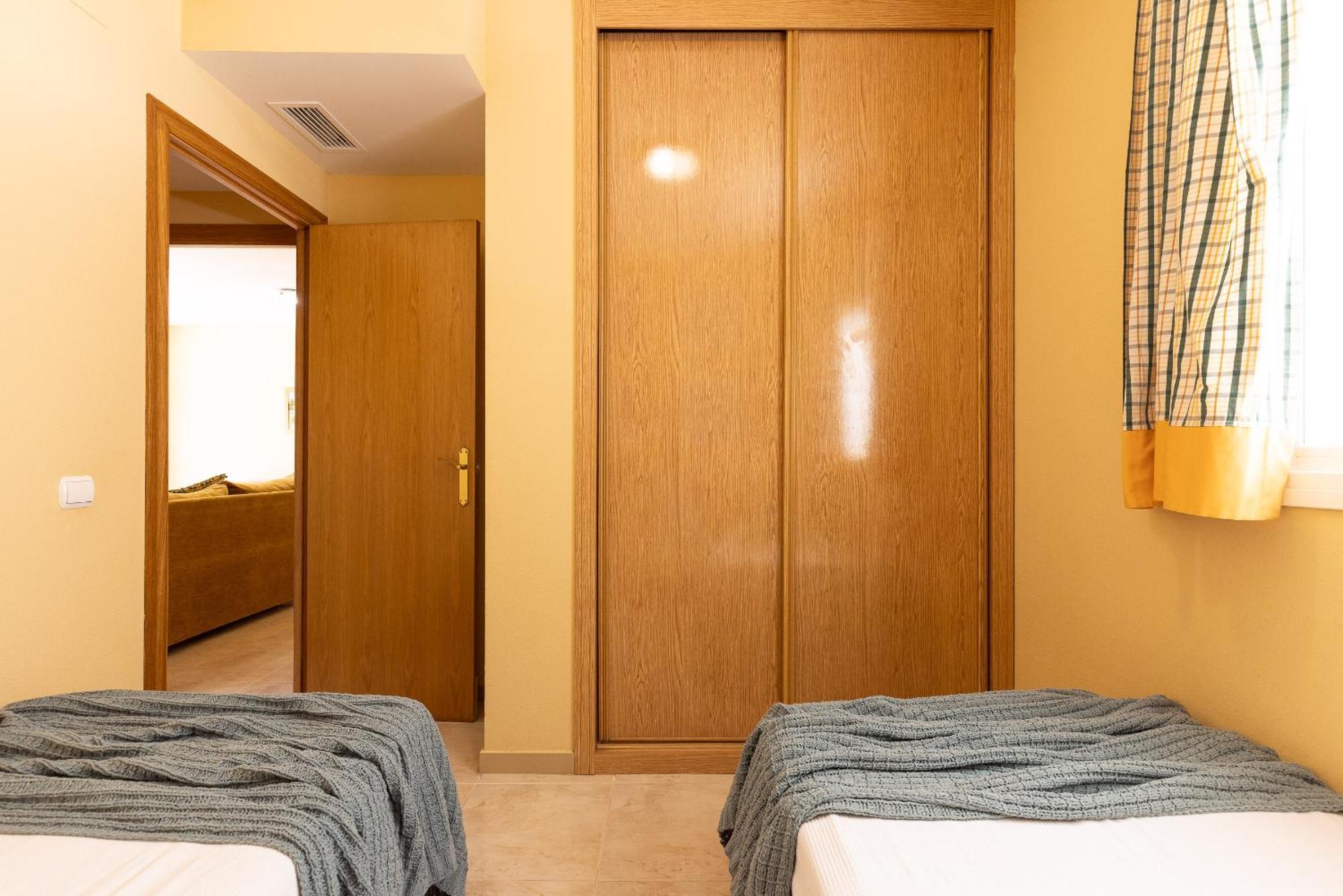 Uhc Golden Pineda Apartments La Pineda Room photo